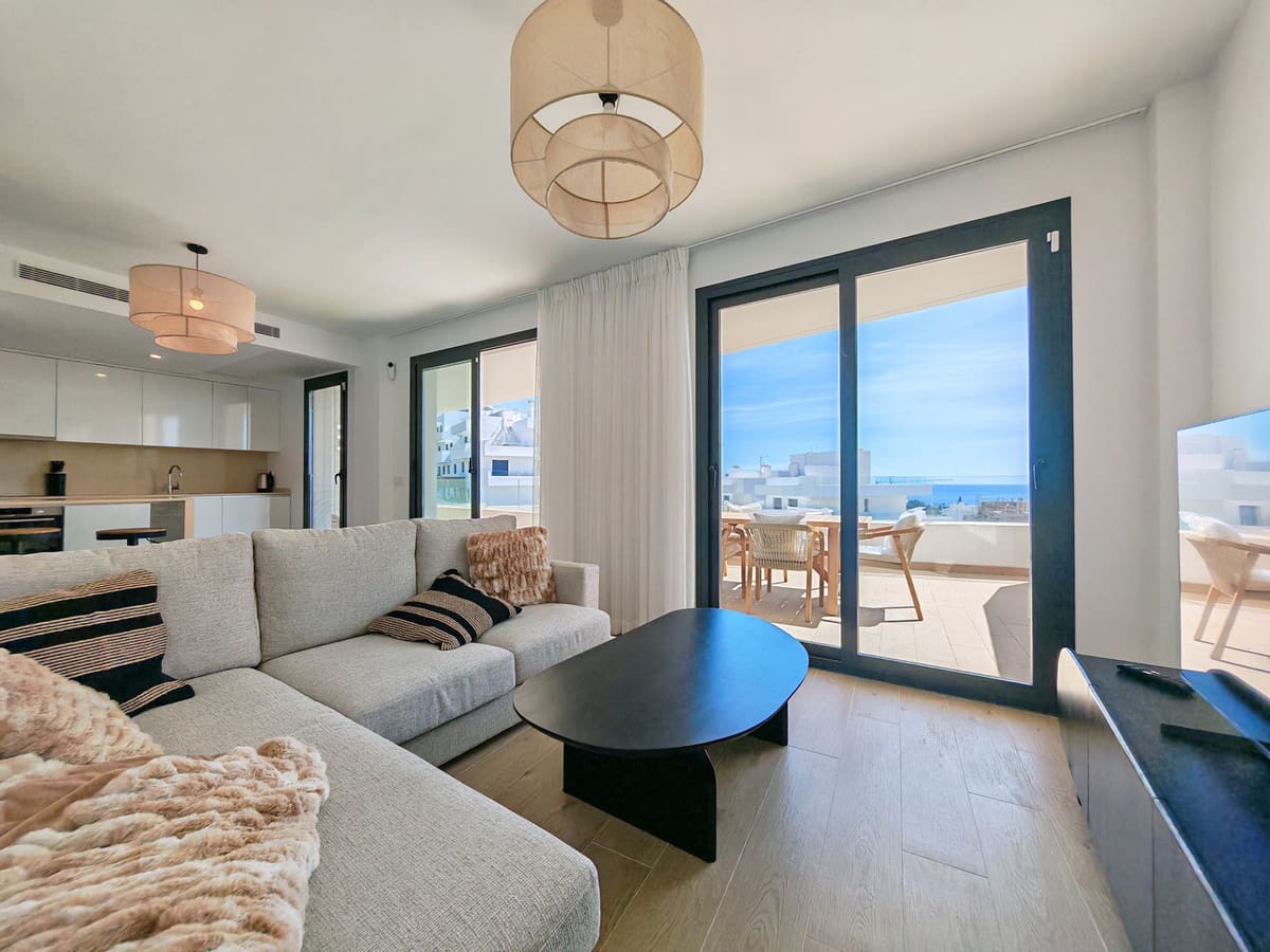 4 slaapkamer Appartement te koop in Estepona met zwembad garage - € 845.000 (Ref: 9825219)