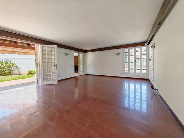 4 slaapkamer Villa te koop in Fuengirola met zwembad garage - € 1.800.000 (Ref: 9839221)