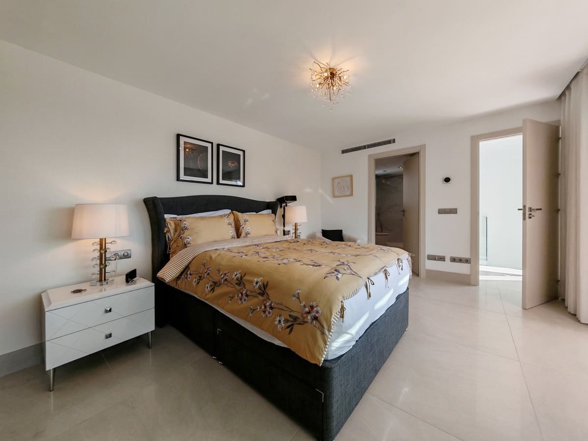 3 sovrum Takvåning till salu i La Cala Golf med pool garage - 725 000 € (Ref: 9846191)