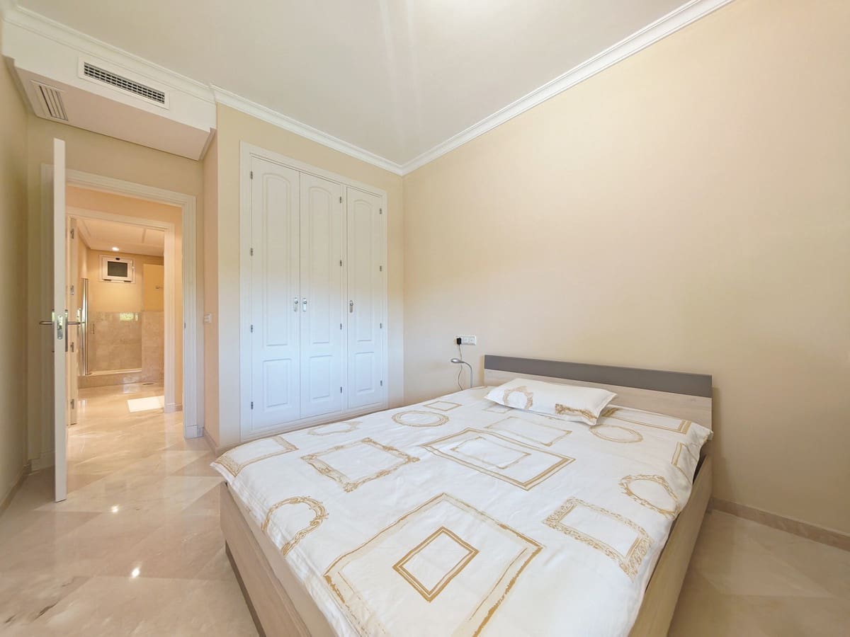 2 bedroom Apartment for sale in La Mairena with pool garage - € 350,000 (Ref: 9849315)