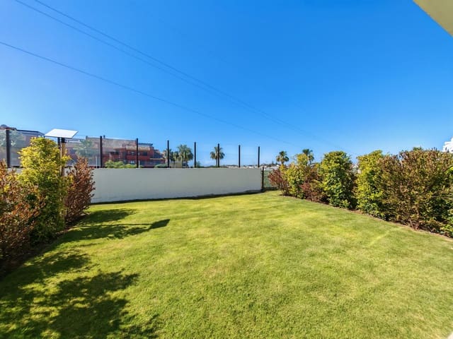 2 chambre Appartement à vendre à Cancelada, Estepona avec piscine garage - 589 000 € (Ref: 9857640)