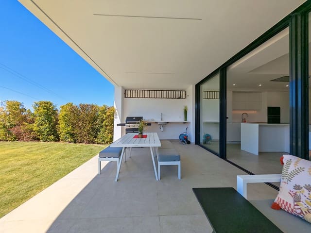 2 chambre Appartement à vendre à Cancelada, Estepona avec piscine garage - 589 000 € (Ref: 9857640)