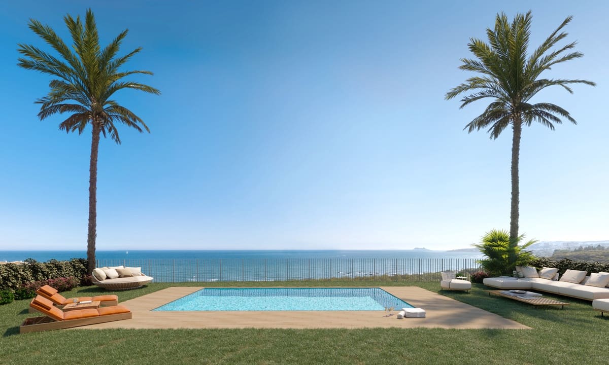 3 soverom Kjedet enebolig til salgs i Mijas Costa med svømmebasseng - € 1 275 000 (Ref: 9865156)