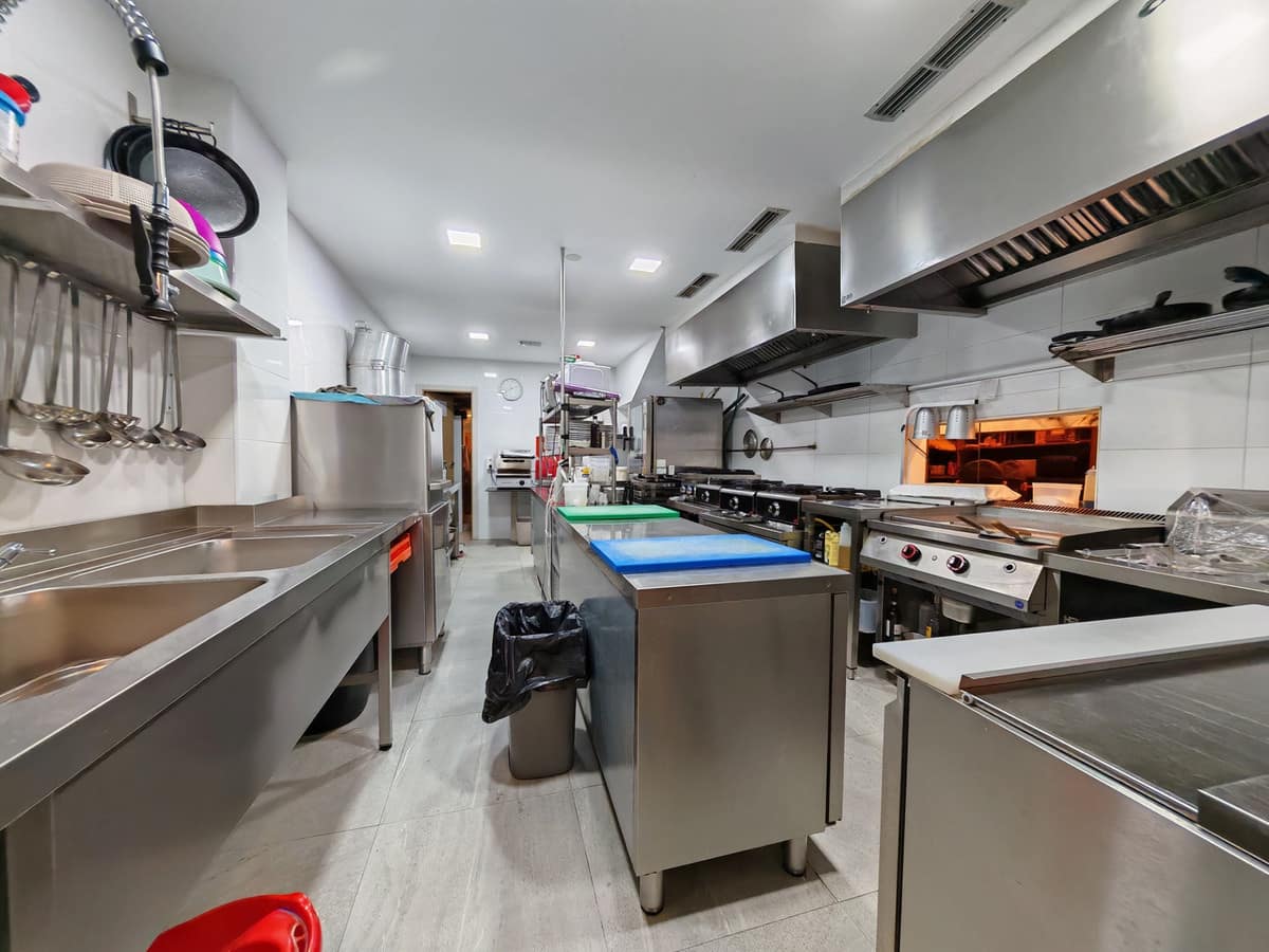 Restaurant/Bar for sale in La Cala de Mijas - € 395,000 (Ref: 9866981)
