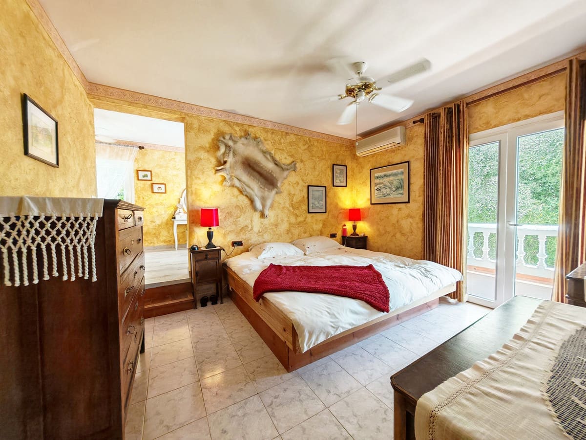 3 sypialnia Willa na sprzedaż w La Cala de Mijas z basenem - 900 000 € (Ref: 9894433)