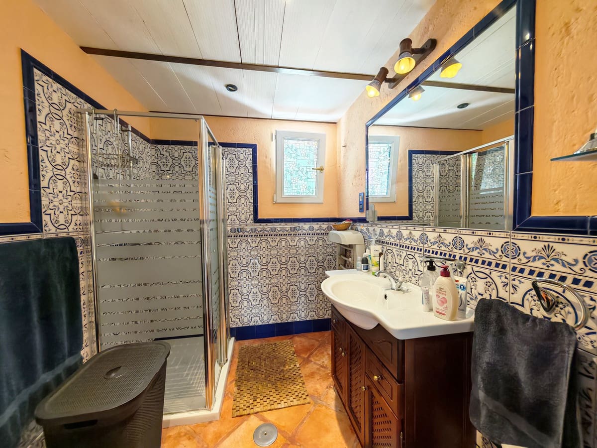 3 sypialnia Willa na sprzedaż w La Cala de Mijas z basenem - 900 000 € (Ref: 9894433)