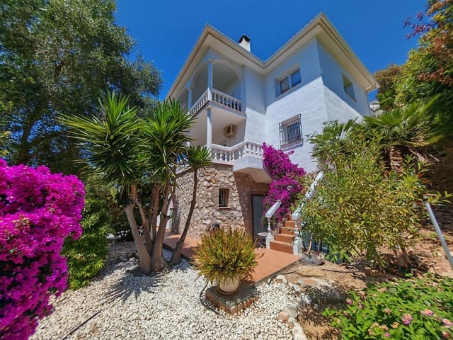 3 sypialnia Willa na sprzedaż w La Cala de Mijas, Mijas z basenem - 900 000 € (Ref: 9894433)