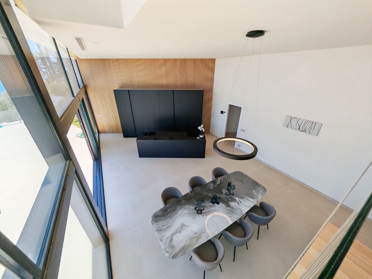 4 Zimmer Villa zu verkaufen in Los Monteros mit Pool Garage - 3.995.000 € (Ref: 9899647)