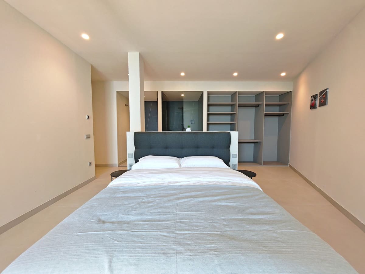 4 Zimmer Villa zu verkaufen in Los Monteros mit Pool Garage - 3.995.000 € (Ref: 9899647)