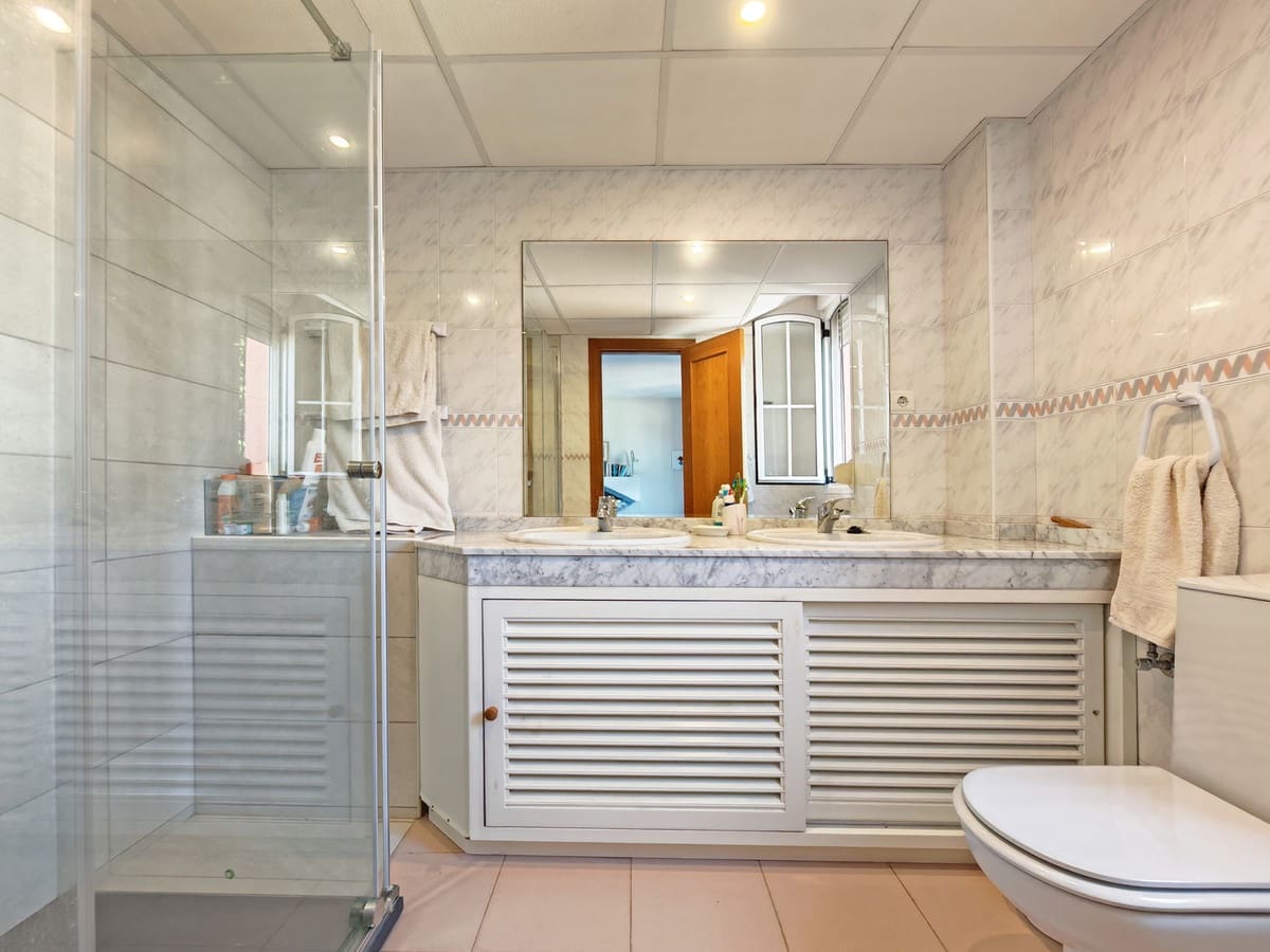 3 soveværelse Lejlighed til salg i Marbella med swimmingpool garage - € 1.150.000 (Ref: 9911011)