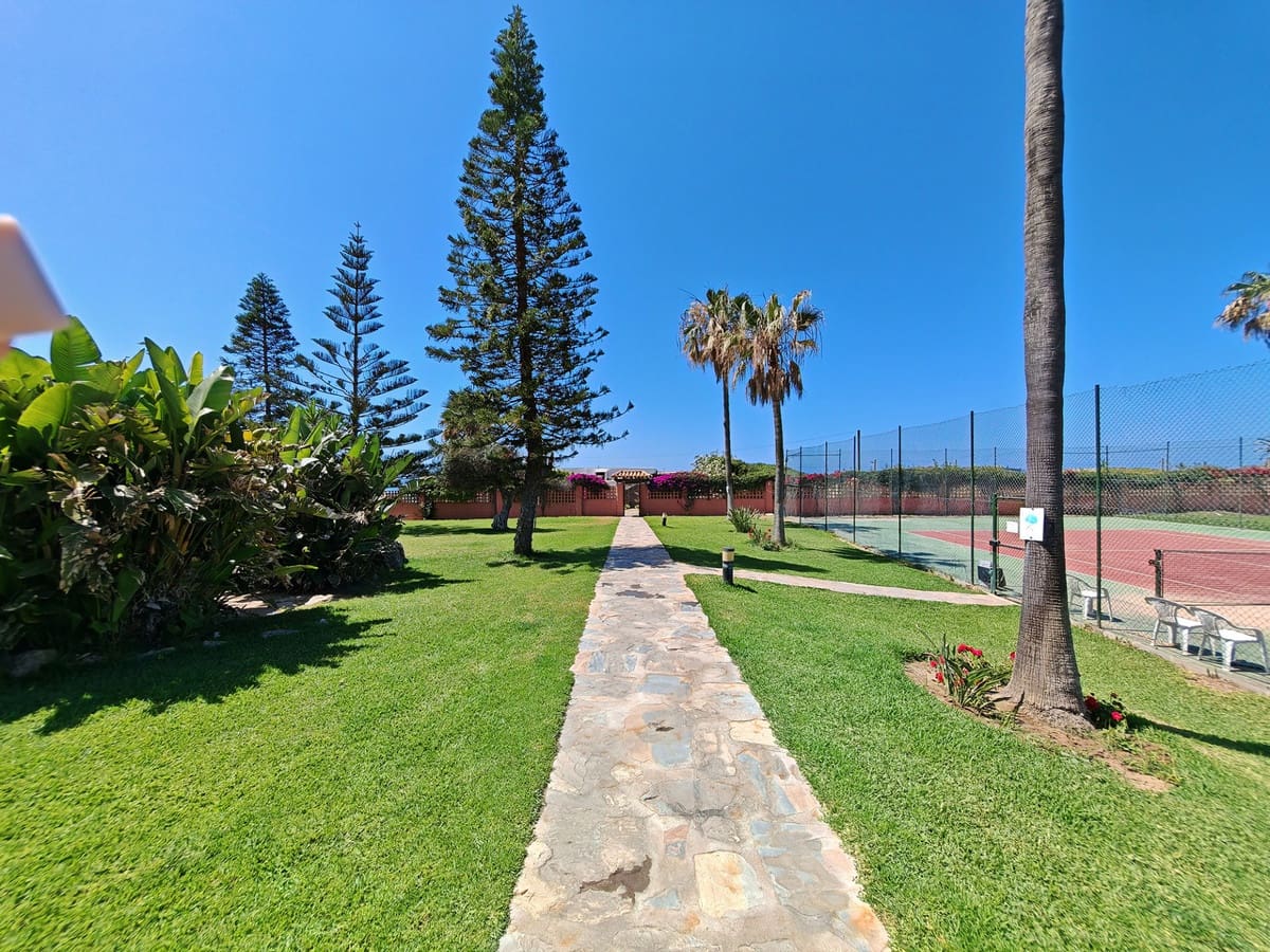 3 soveværelse Lejlighed til salg i Marbella med swimmingpool garage - € 1.150.000 (Ref: 9911011)