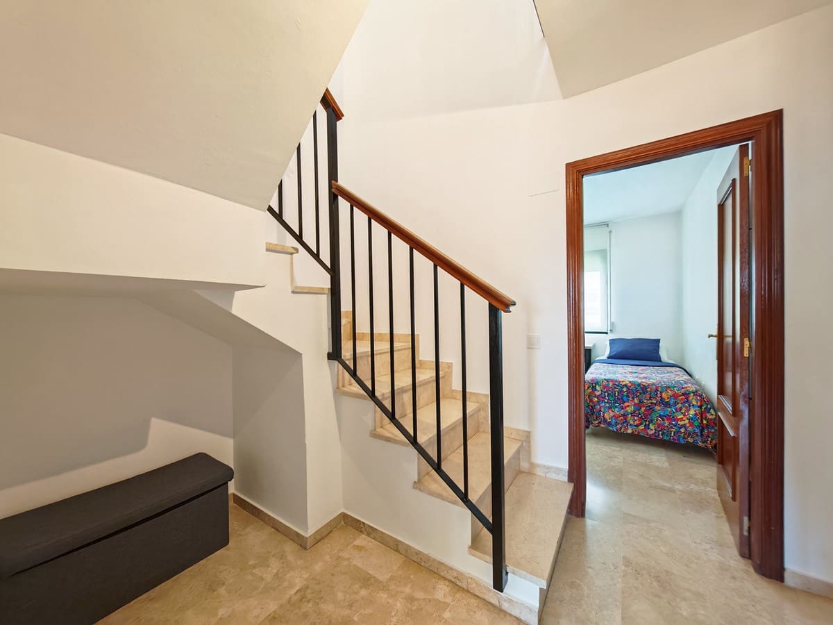 3 slaapkamer Appartement te koop in Estepona met zwembad garage - € 535.000 (Ref: 9922272)