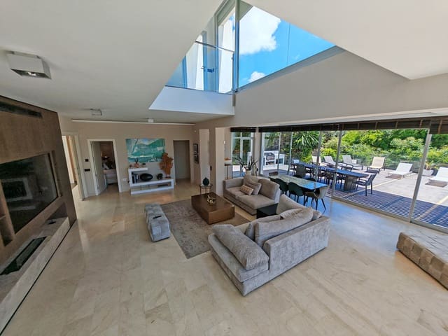 3 camera da letto Villa in vendita in El Rosario, Marbella con piscina garage - 2.395.000 € (Rif: 9922273)