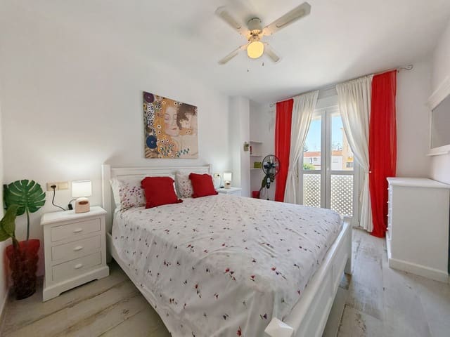 2 chambre Appartement à vendre à Manilva avec piscine - 325 000 € (Ref: 9928317)