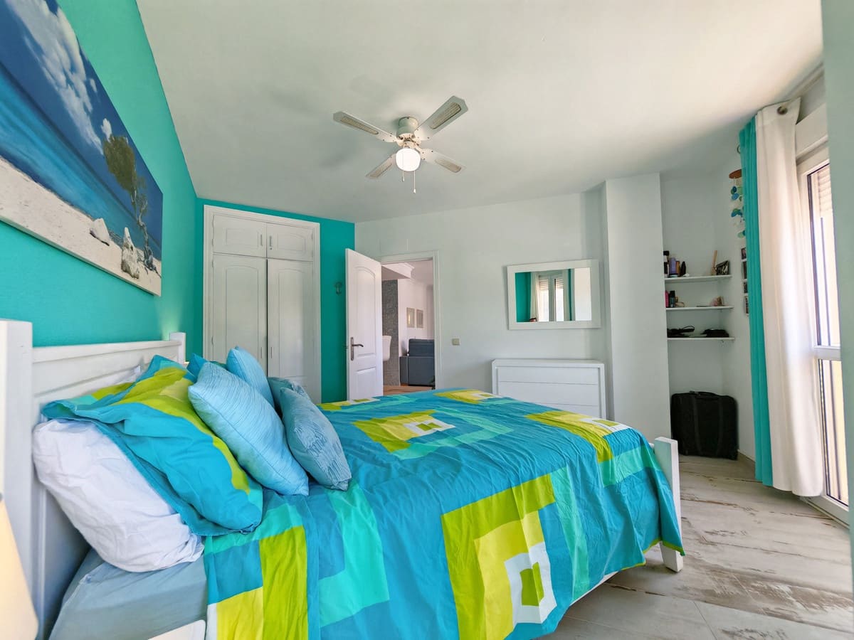 2 chambre Appartement à vendre à Manilva avec piscine - 325 000 € (Ref: 9929356)