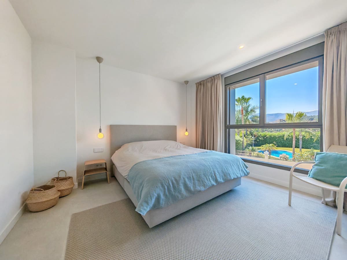 3 slaapkamer Appartement te koop in New Golden Mile met zwembad garage - € 1.080.000 (Ref: 9945692)