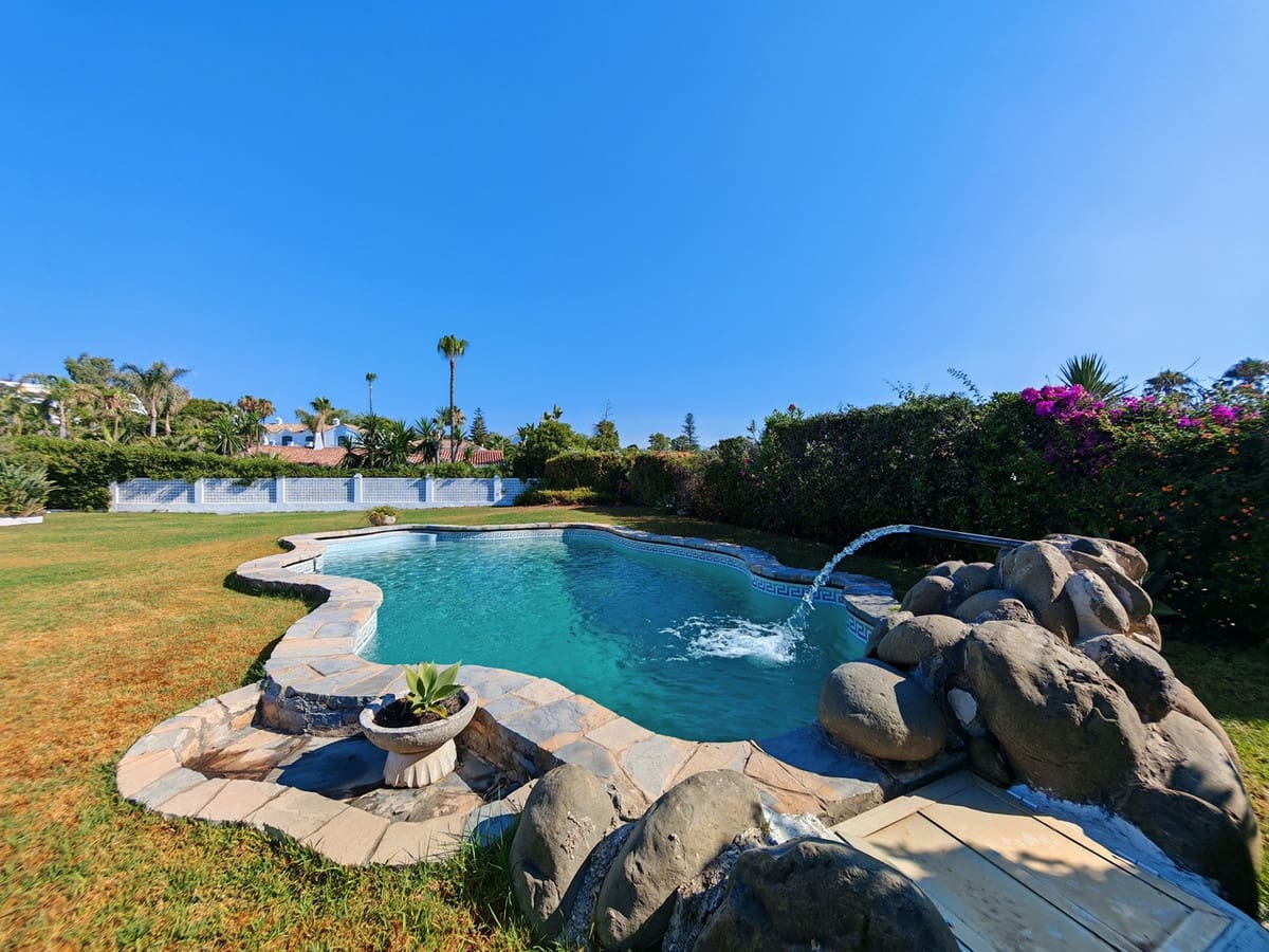 4 camera da letto Villa in vendita in Guadalmina con piscina garage - 5.400.000 € (Rif: 9945693)