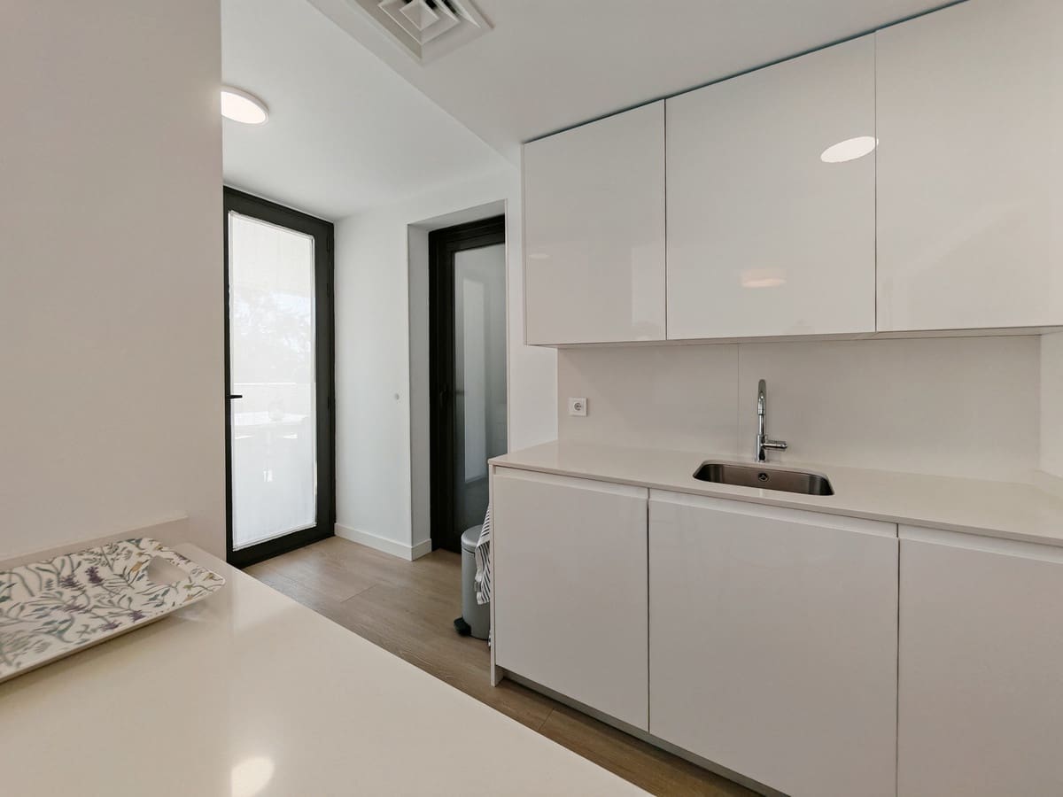 3 sovrum Lägenhet till salu i La Cala de Mijas med pool garage - 615 000 € (Ref: 9945694)