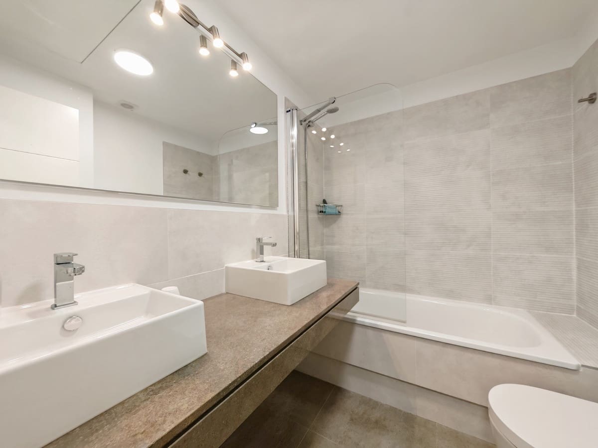 3 sovrum Lägenhet till salu i La Cala de Mijas med pool garage - 615 000 € (Ref: 9945694)