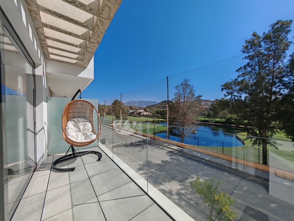 3 sovrum Lägenhet till salu i La Cala de Mijas med pool garage - 615 000 € (Ref: 9945694)