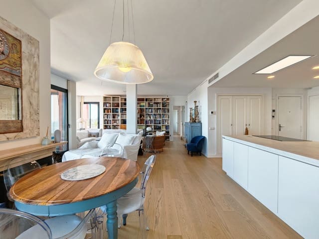 4 Zimmer Apartment zu verkaufen in Mijas Costa, Mijas mit Pool Garage - 840.000 € (Ref: 9945696)
