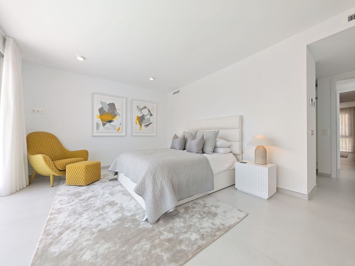 4 sypialnia Willa na sprzedaż w La Mairena z basenem garażem - 2 899 000 € (Ref: 9957951)