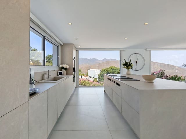 4 camera da letto Villa in vendita in La Mairena, Ojen con piscina garage - 3.300.000 € (Rif: 9957951)