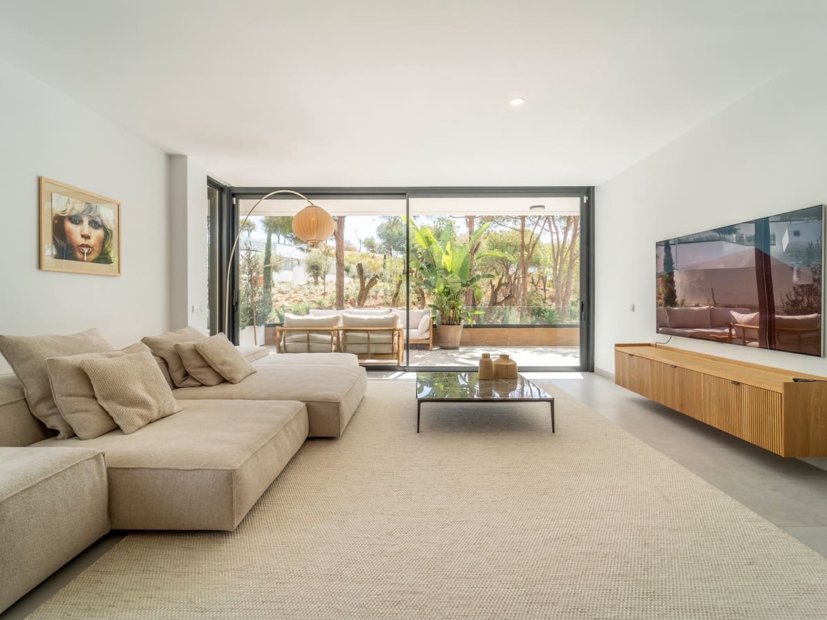 3 soverom Penthouse til salgs i Cabopino med svømmebasseng garasje - € 1 595 000 (Ref: 9957952)