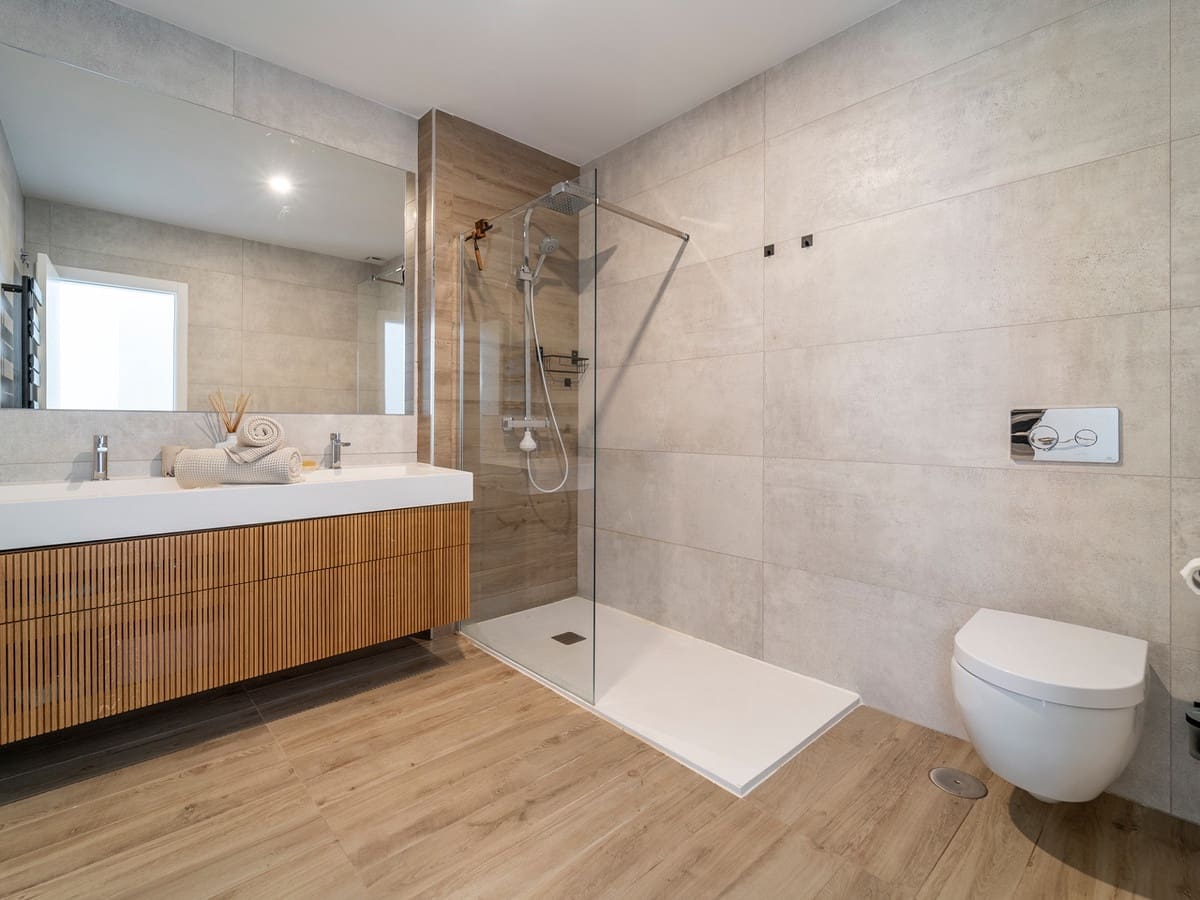 3 soverom Penthouse til salgs i Cabopino med svømmebasseng garasje - € 1 595 000 (Ref: 9957952)
