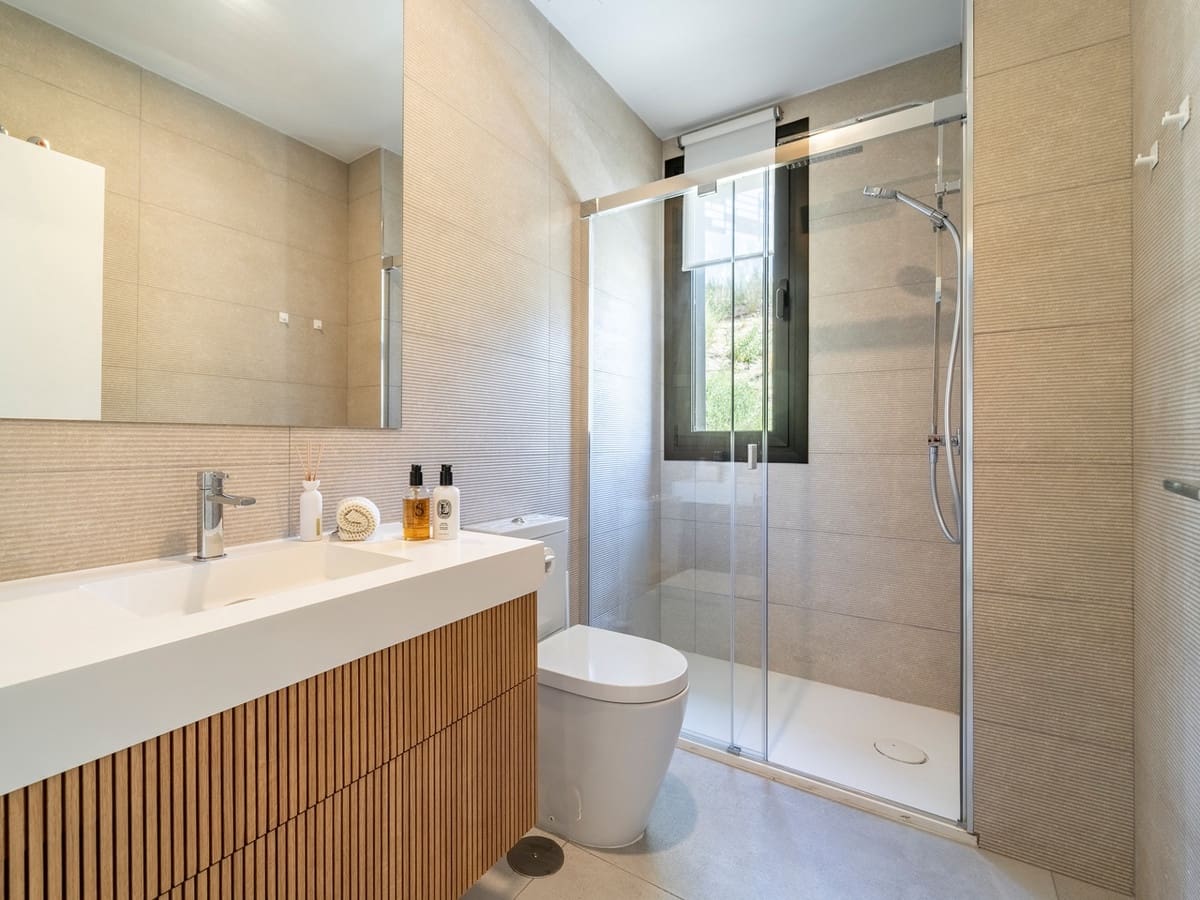 3 soverom Penthouse til salgs i Cabopino med svømmebasseng garasje - € 1 595 000 (Ref: 9957952)