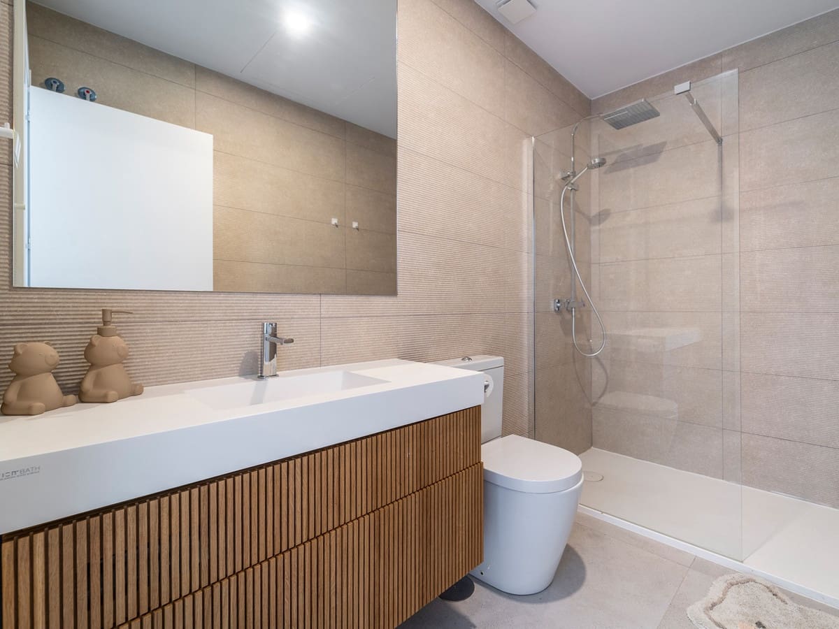 3 soverom Penthouse til salgs i Cabopino med svømmebasseng garasje - € 1 595 000 (Ref: 9957952)