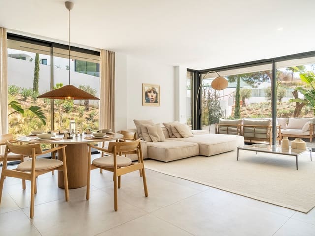 3 soverom Penthouse til salgs i Cabopino, Marbella med svømmebasseng garasje - € 1 595 000 (Ref: 9957952)