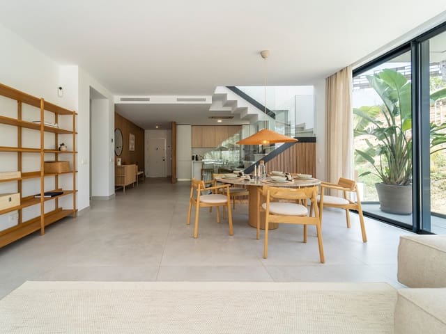 3 soverom Penthouse til salgs i Cabopino, Marbella med svømmebasseng garasje - € 1 595 000 (Ref: 9957952)