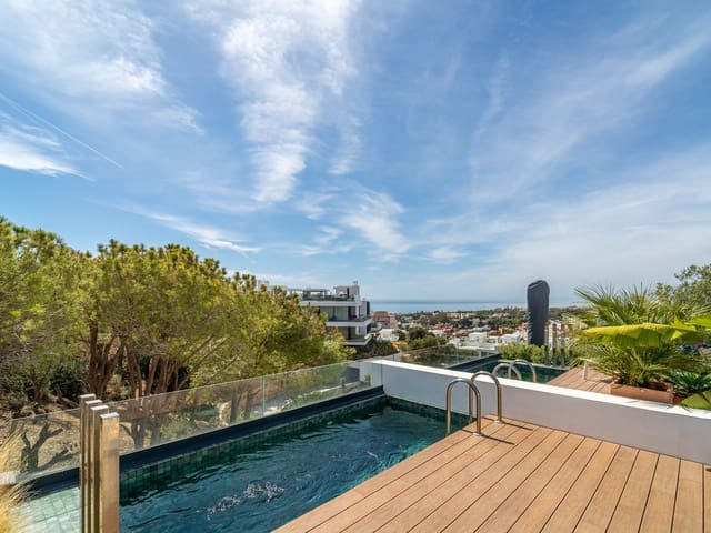 3 soverom Penthouse til salgs i Cabopino, Marbella med svømmebasseng garasje - € 1 595 000 (Ref: 9957952)