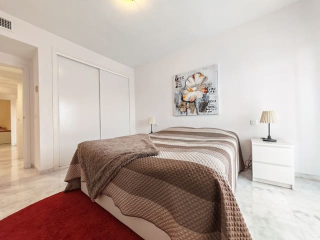 2 soverom Leilighet til salgs i La Reserva, Marbella med svømmebasseng garasje - € 320 000 (Ref: 9973305)