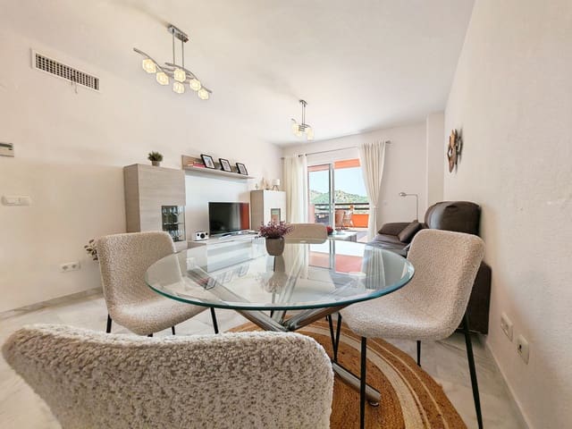 2 soverom Leilighet til salgs i La Reserva, Marbella med svømmebasseng garasje - € 320 000 (Ref: 9973305)