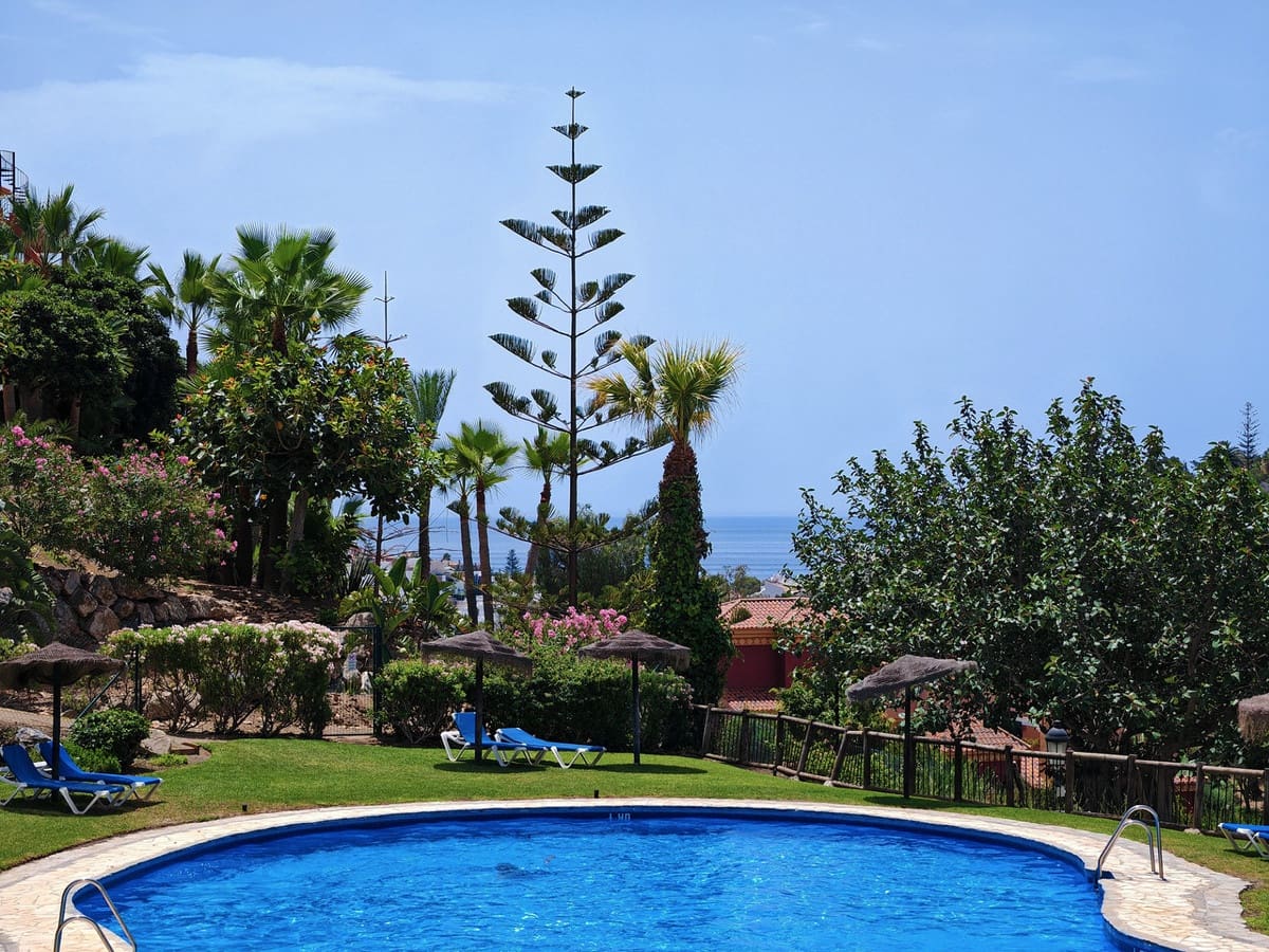 Apartamento de 2 habitaciones en La Reserva en venta con piscina garaje - 320.000 € (Ref: 9973305)