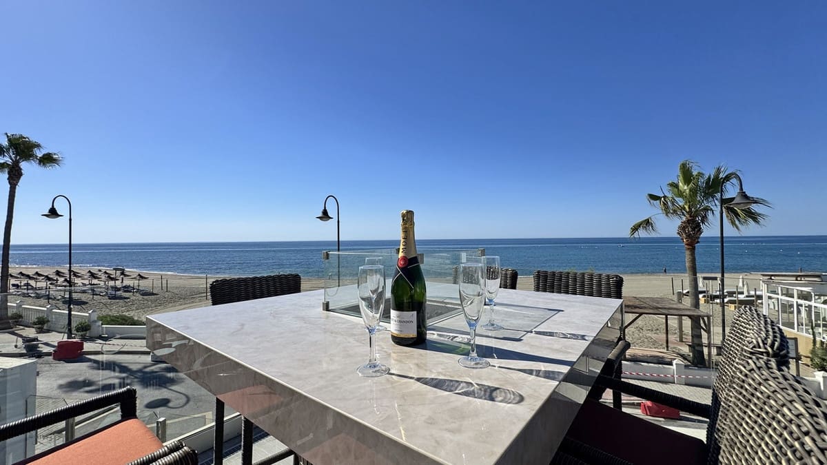 Restaurant/Bar til salg i La Cala de Mijas - € 5.495.000 (Ref: 9977885)