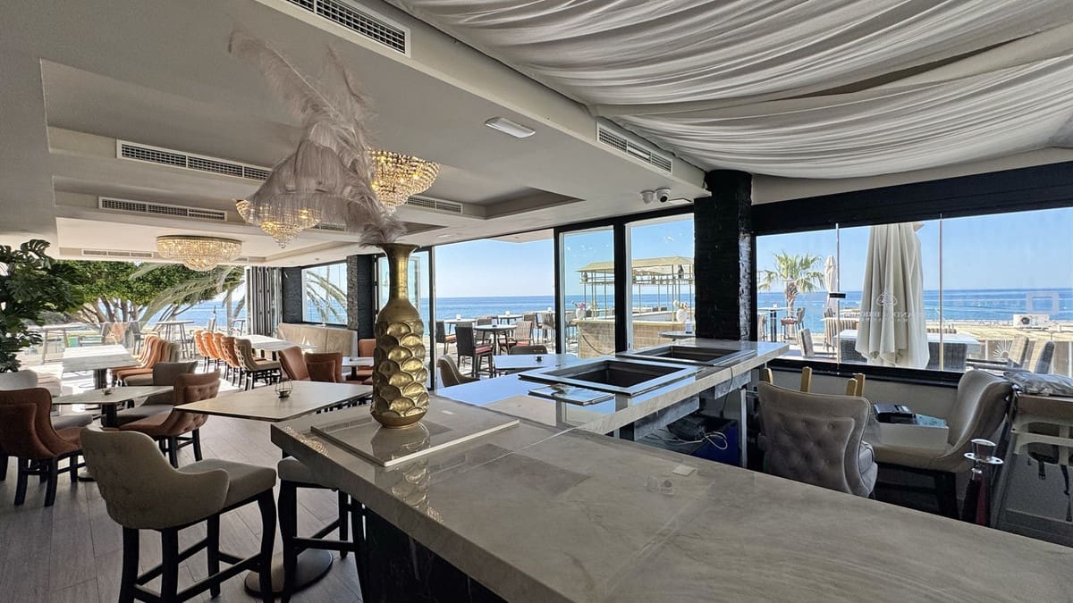 Restaurant/Bar til salg i La Cala de Mijas - € 5.495.000 (Ref: 9977885)
