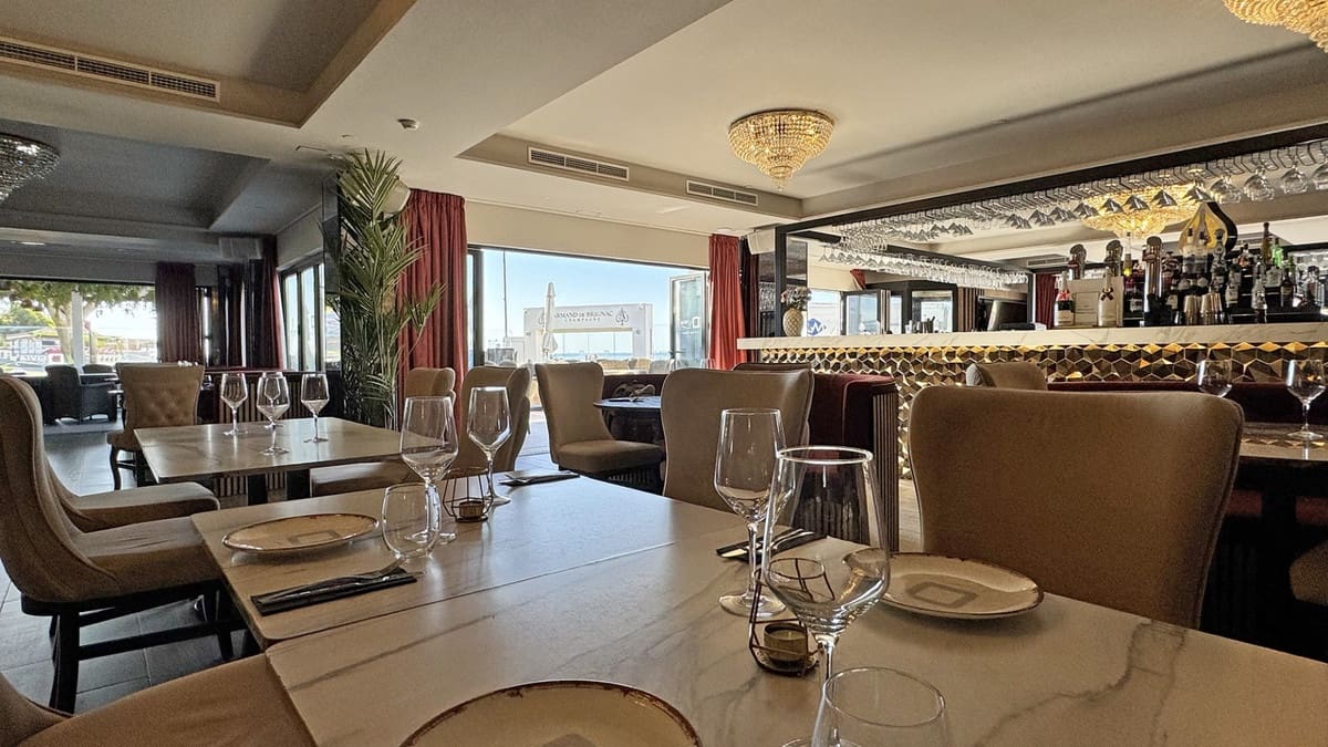 Restaurant/Bar til salg i La Cala de Mijas - € 5.495.000 (Ref: 9977885)