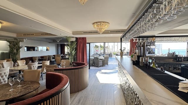 Restaurant/Bar til salg i La Cala de Mijas, Mijas - € 5.495.000 (Ref: 9977885)