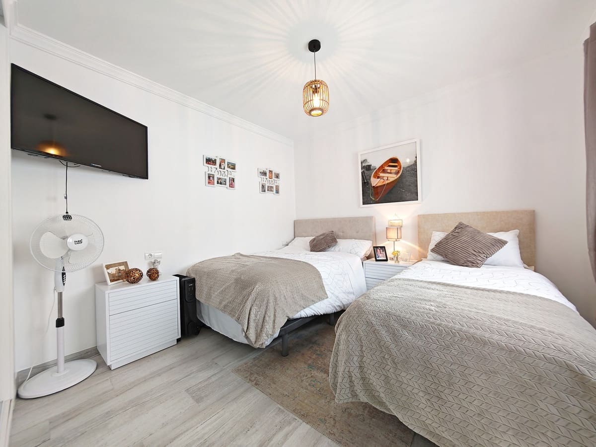 3 chambre Maison de Ville à vendre à Elviria avec piscine garage - 625 000 € (Ref: 9979791)