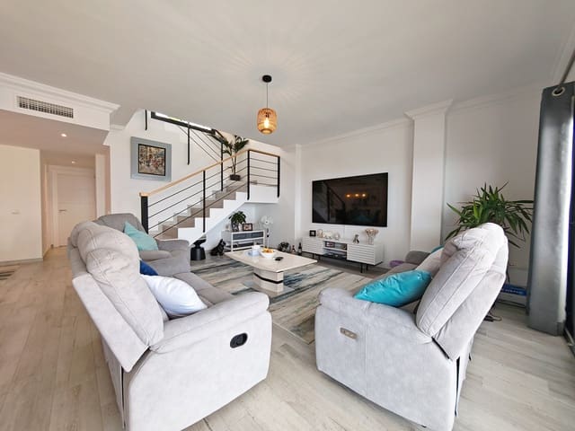 3 soverom Hus til salgs i Elviria, Marbella med svømmebasseng garasje - € 625 000 (Ref: 9979791)