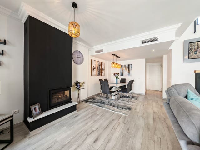 3 soverom Hus til salgs i Elviria, Marbella med svømmebasseng garasje - € 625 000 (Ref: 9979791)