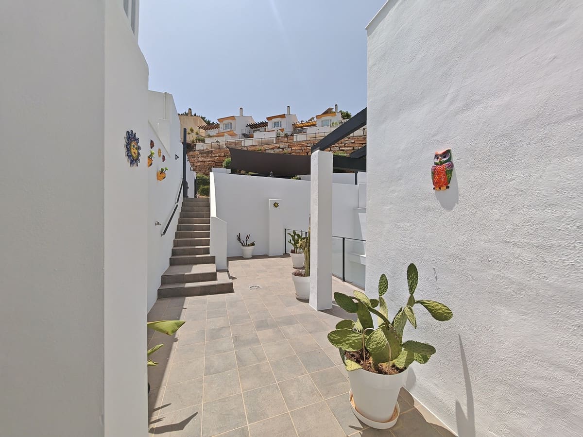 3 chambre Maison de Ville à vendre à Elviria avec piscine garage - 625 000 € (Ref: 9979791)