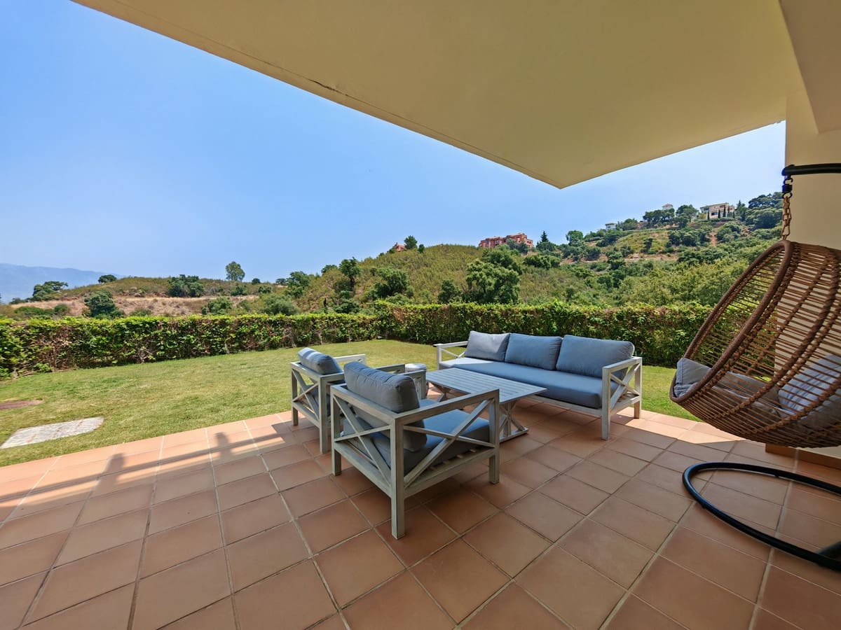 2 slaapkamer Appartement te koop in La Mairena met zwembad garage - € 460.000 (Ref: 9998801)