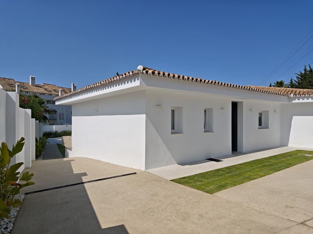 4 quarto Moradia para venda em Marbella com piscina garagem - 2 741 500 € (Ref: 7935361)