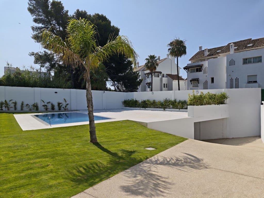 4 quarto Moradia para venda em Marbella com piscina garagem - 2 741 500 € (Ref: 7935361)