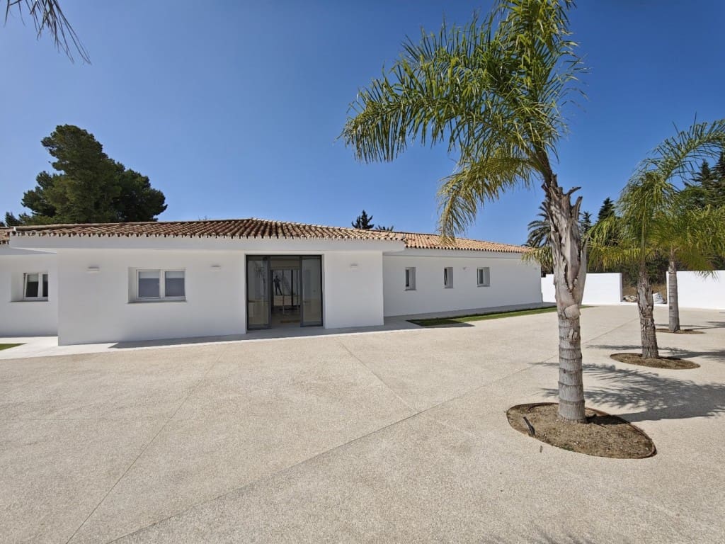 4 quarto Moradia para venda em Marbella com piscina garagem - 2 741 500 € (Ref: 7935361)