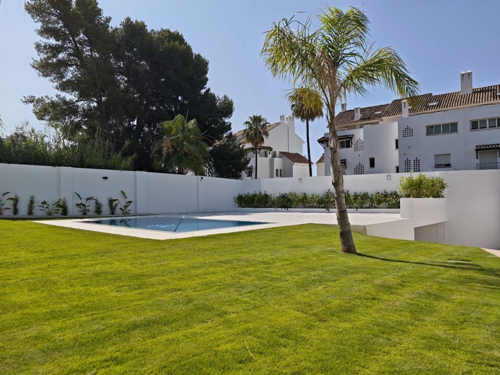 4 quarto Moradia para venda em Marbella com piscina garagem - 2 741 500 € (Ref: 7935361)